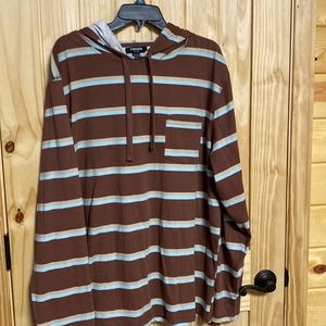 Mens Tilly’s XL shirt